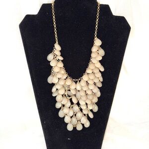 Elegant Gold and Cream Teardrop Necklace